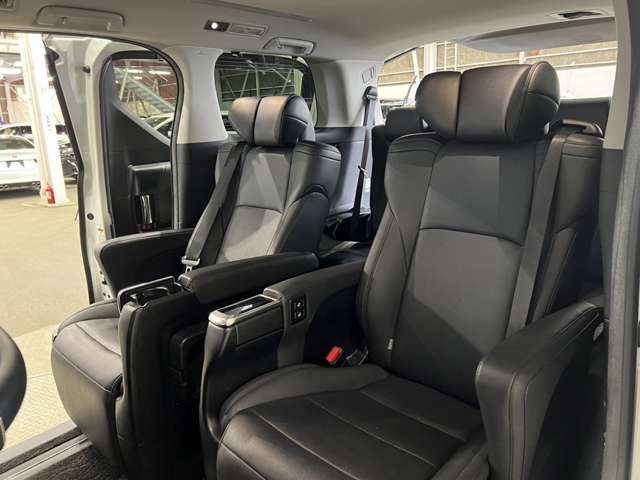 トヨタ アルファード ２．５ Ｓ Ｃパッケージ R2年 (関東) 99