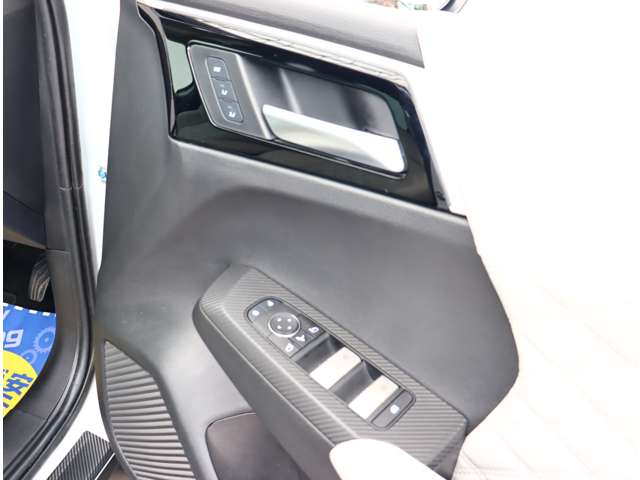 三菱 アウトランダーＰＨＥＶ ＰＨＥＶ ２．４ Ｐ ４ＷＤ R4年 (関東) 99