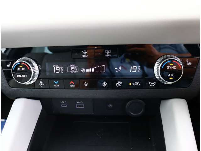 三菱 アウトランダーＰＨＥＶ ＰＨＥＶ ２．４ Ｐ ４ＷＤ R4年 (関東) 99