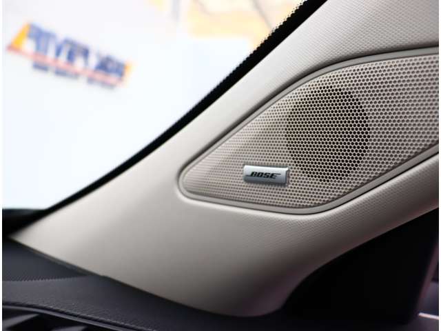 三菱 アウトランダーＰＨＥＶ ＰＨＥＶ ２．４ Ｐ ４ＷＤ R4年 (関東) 99