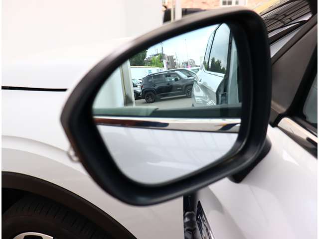 三菱 アウトランダーＰＨＥＶ ＰＨＥＶ ２．４ Ｐ ４ＷＤ R4年 (関東) 99