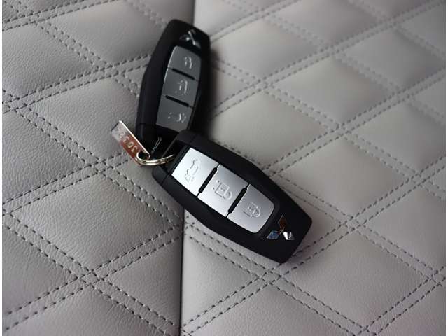 三菱 アウトランダーＰＨＥＶ ＰＨＥＶ ２．４ Ｐ ４ＷＤ R4年 (関東) 99