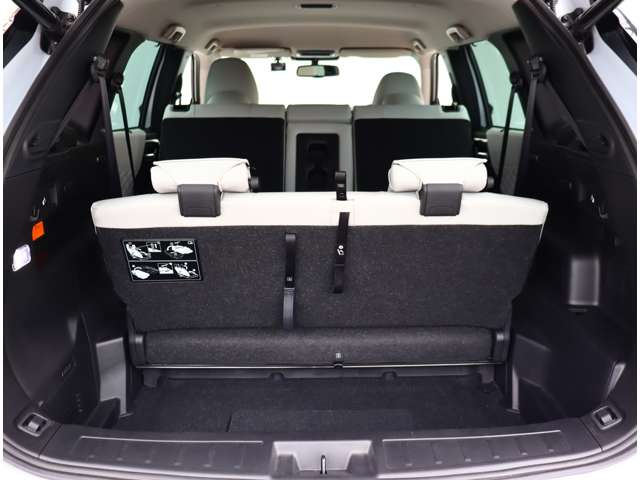 三菱 アウトランダーＰＨＥＶ ＰＨＥＶ ２．４ Ｐ ４ＷＤ R4年 (関東) 99