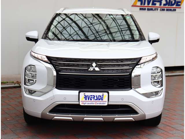 三菱 アウトランダーＰＨＥＶ ＰＨＥＶ ２．４ Ｐ ４ＷＤ R4年 (関東) 99