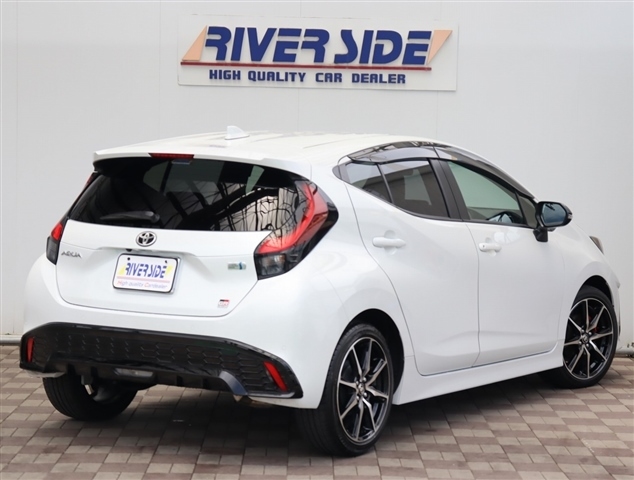 トヨタ アクア １．５ ＧＲスポーツ R5年 (関東) 99