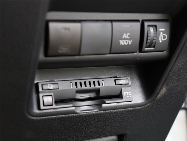 トヨタ アクア １．５ ＧＲスポーツ R5年 (関東) 99