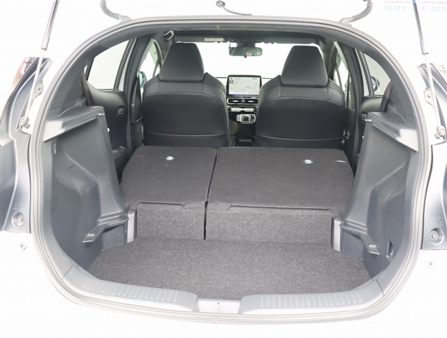 トヨタ アクア １．５ ＧＲスポーツ R5年 (関東) 99