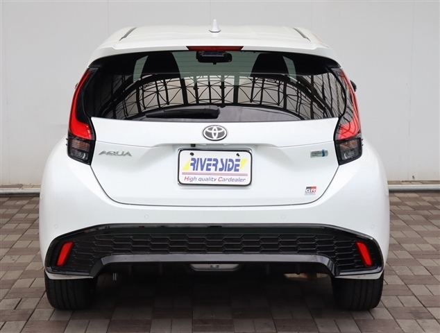 トヨタ アクア １．５ ＧＲスポーツ R5年 (関東) 99