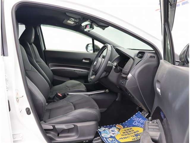 トヨタ アクア １．５ ＧＲスポーツ R5年 (関東) 99