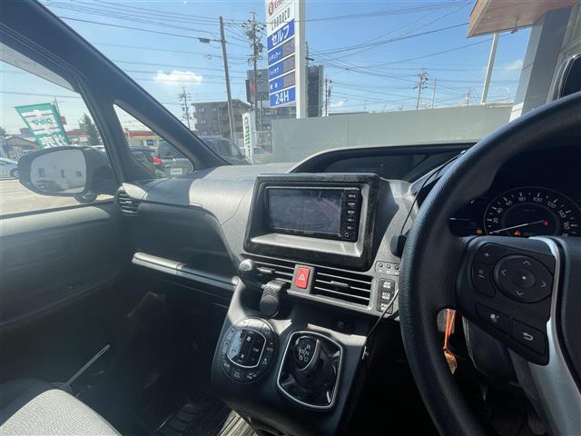 トヨタ ノア １．８ ハイブリッド Ｘ H30年 (東海) 99