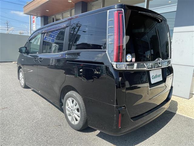 トヨタ ノア １．８ ハイブリッド Ｘ H30年 (東海) 99