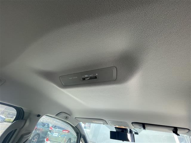 トヨタ ノア １．８ ハイブリッド Ｘ H30年 (東海) 99