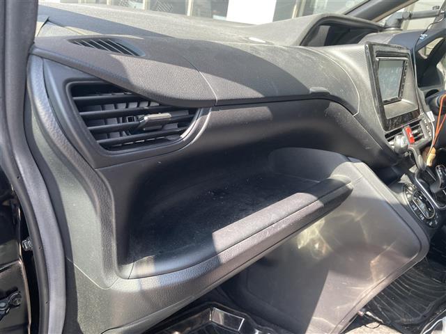 トヨタ ノア １．８ ハイブリッド Ｘ H30年 (東海) 99