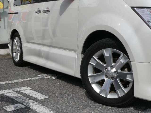 三菱 デリカ　Ｄ：５ ２．４ ローデスト Ｇ パワーパッケージ ４ＷＤ H27年 (関東) 99