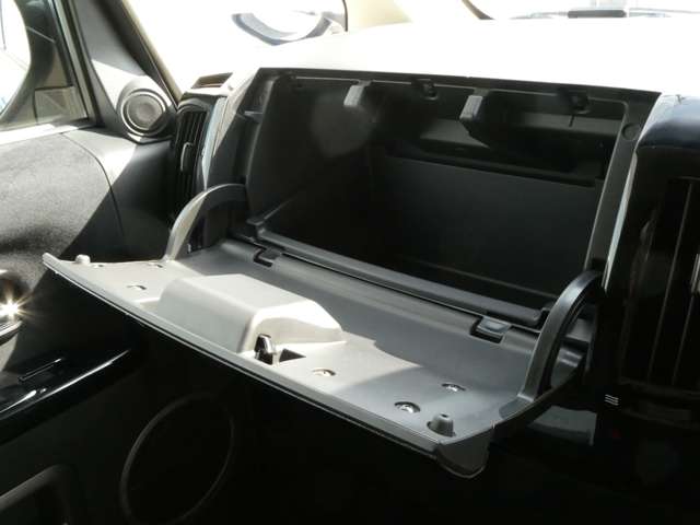 三菱 デリカ　Ｄ：５ ２．４ ローデスト Ｇ パワーパッケージ ４ＷＤ H27年 (関東) 99