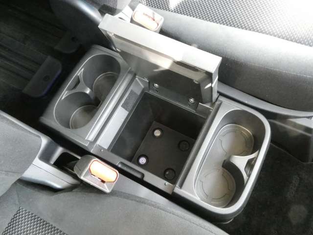 三菱 デリカ　Ｄ：５ ２．４ ローデスト Ｇ パワーパッケージ ４ＷＤ H27年 (関東) 99