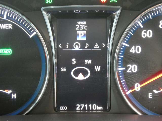 トヨタ クラウン　ハイブリッド ハイブリッド ２．５ Ｓ H27年 (関東) 99