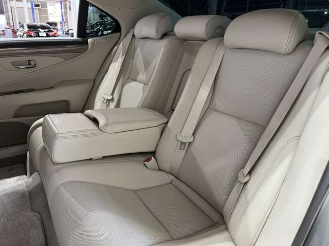 レクサス ＬＳ４６０ バージョンＣ　Ｉパッケージ H27年 (関東) 99