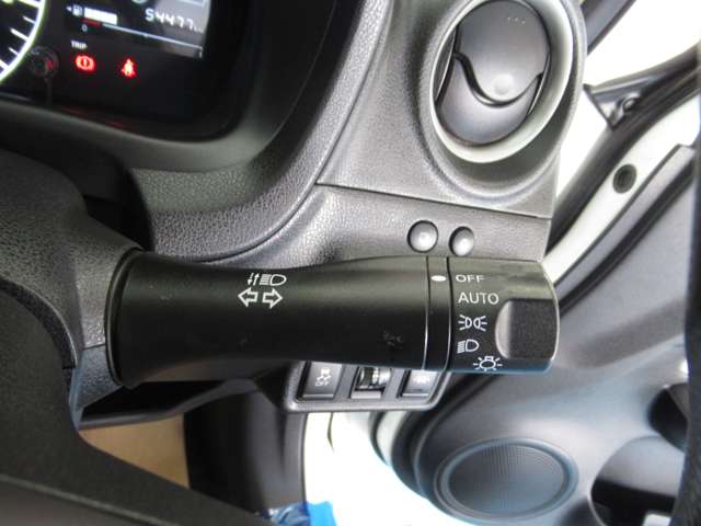 日産 ノート １．２ Ｅ－ＰＯＷＥＲ Ｘ H28年 (九州・沖縄) 99