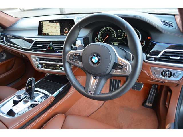 ＢＭＷ ７シリーズ Ｍ７６０ＬＩ Ｘドライブ ４ＷＤ R1年 (関東) 99
