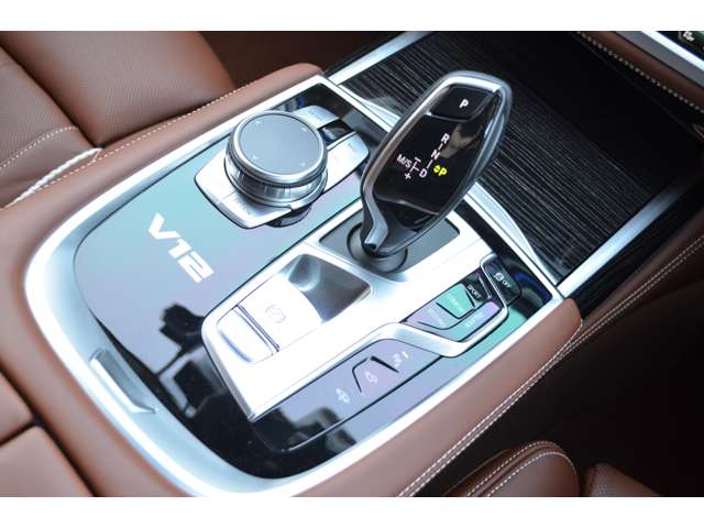ＢＭＷ ７シリーズ Ｍ７６０ＬＩ Ｘドライブ ４ＷＤ R1年 (関東) 99