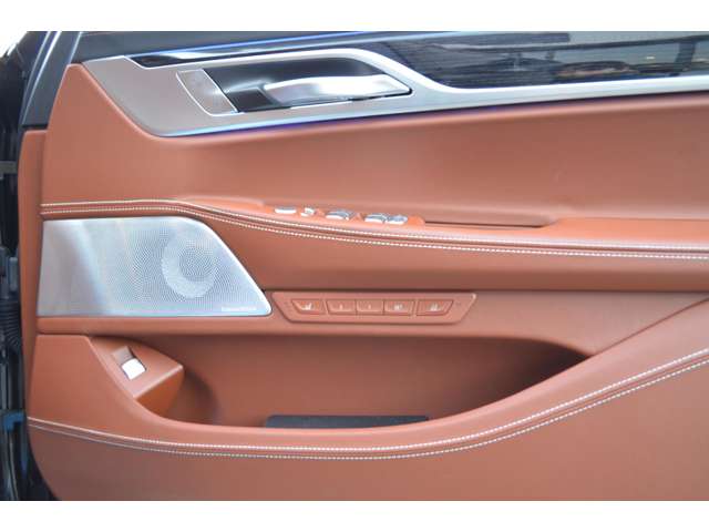 ＢＭＷ ７シリーズ Ｍ７６０ＬＩ Ｘドライブ ４ＷＤ R1年 (関東) 99