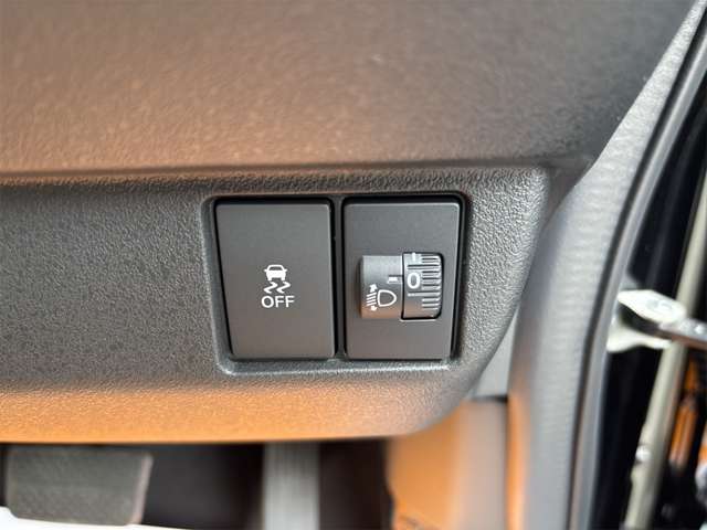 ホンダ Ｎ　ＢＯＸ カスタム ６６０ R7年 (近畿) 99