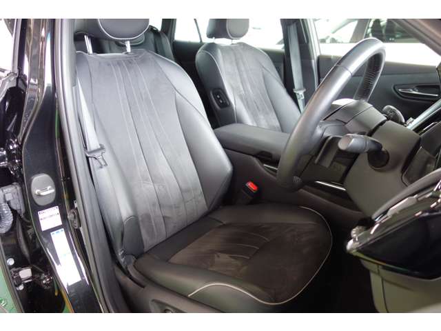 トヨタ クラウン　ハイブリッド ハイブリッド ２．５ ＲＳ アドバンス ＦＯＵＲ ４ＷＤ R1年 () 99