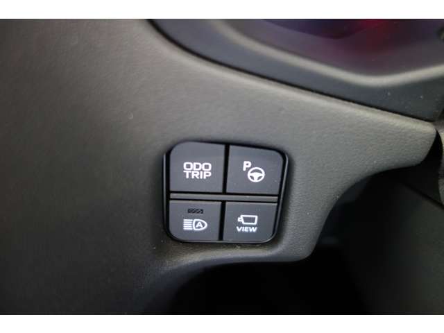 トヨタ クラウン　ハイブリッド ハイブリッド ２．５ ＲＳ アドバンス ＦＯＵＲ ４ＷＤ R1年 () 99