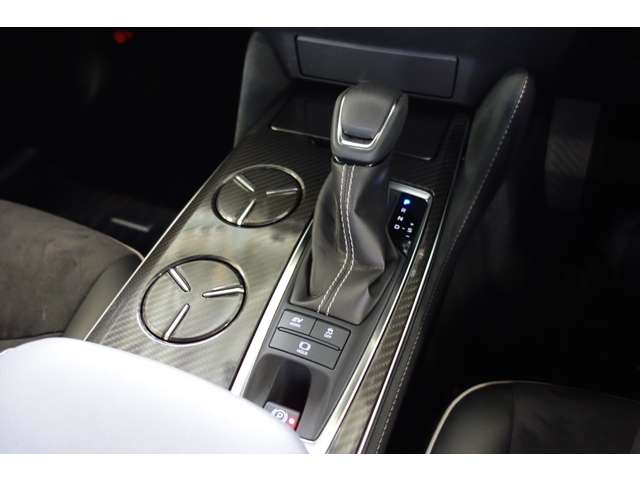 トヨタ クラウン　ハイブリッド ハイブリッド ２．５ ＲＳ アドバンス ＦＯＵＲ ４ＷＤ R1年 () 99