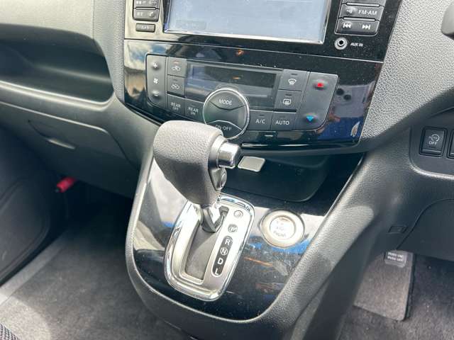 日産 セレナ ２．０ ハイウェイスター Ｓ－ＨＹＢＲＩＤ アドバンストセーフティ パッケージ H26年 (九州・沖縄) 99