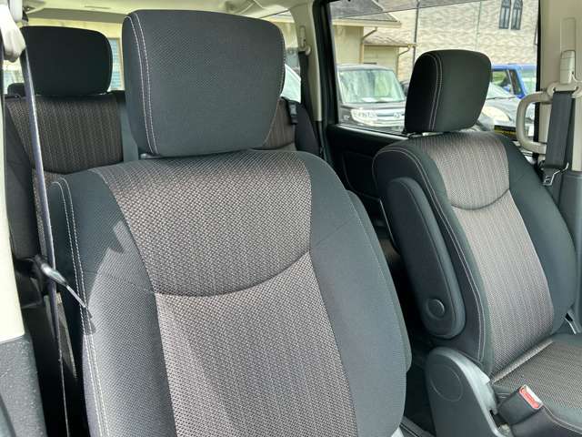 日産 セレナ ２．０ ハイウェイスター Ｓ－ＨＹＢＲＩＤ アドバンストセーフティ パッケージ H26年 (九州・沖縄) 99