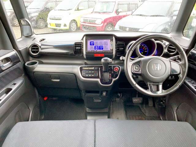 ホンダ Ｎ　ＢＯＸ ６６０ カスタムＧ ＳＳパッケージ H25年 (九州・沖縄) 99