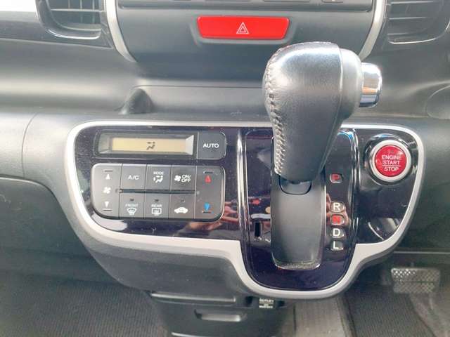 ホンダ Ｎ　ＢＯＸ ６６０ カスタムＧ ＳＳパッケージ H25年 (九州・沖縄) 99