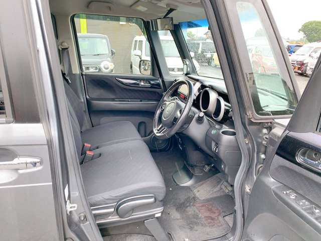 ホンダ Ｎ　ＢＯＸ ６６０ カスタムＧ ＳＳパッケージ H25年 (九州・沖縄) 99