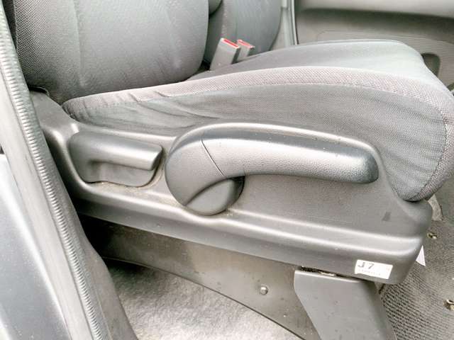 ホンダ Ｎ　ＢＯＸ ６６０ カスタムＧ ＳＳパッケージ H25年 (九州・沖縄) 99