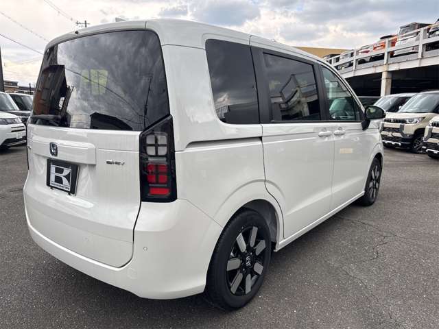 ホンダ フリード　ハイブリッド １．５ Ｅ：ＨＥＶ エアー ＥＸ R7年 (近畿) 99