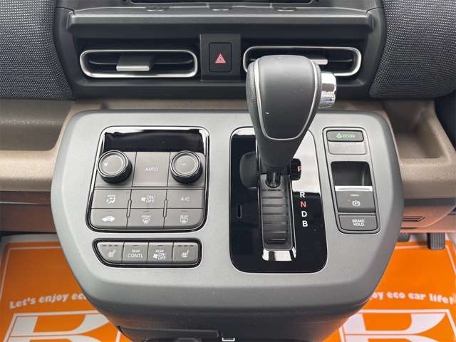 ホンダ フリード　ハイブリッド １．５ Ｅ：ＨＥＶ エアー ＥＸ R7年 (近畿) 99