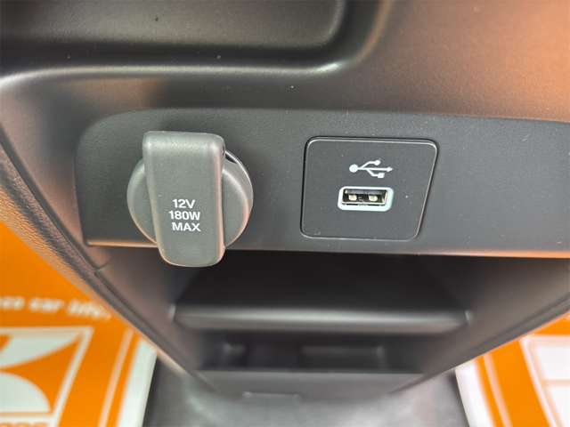 ホンダ フリード　ハイブリッド １．５ Ｅ：ＨＥＶ エアー ＥＸ R7年 (近畿) 99