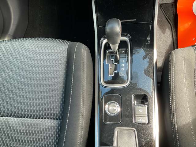 三菱 アウトランダー ２．４ ２４Ｇ セーフティパッケージ ４ＷＤ H29年 (東北) 99