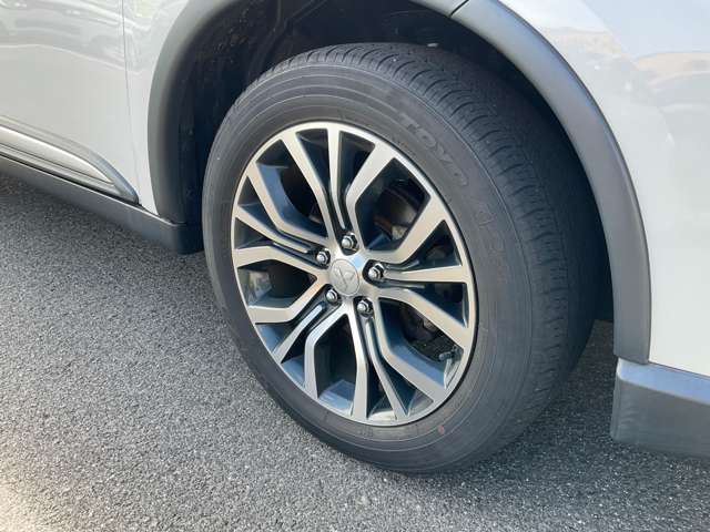 三菱 アウトランダー ２．４ ２４Ｇ セーフティパッケージ ４ＷＤ H29年 (東北) 99