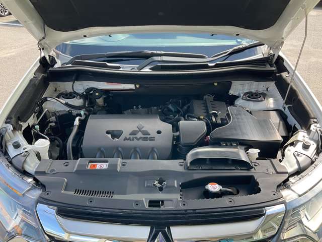 三菱 アウトランダー ２．４ ２４Ｇ セーフティパッケージ ４ＷＤ H29年 (東北) 99