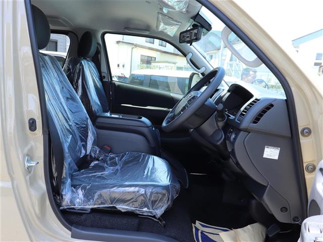 トヨタ ハイエースバン ２．０ スーパーＧＬ ロング R7年 (関東) 99