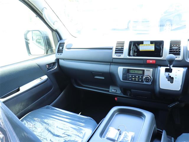 トヨタ ハイエースバン ２．０ スーパーＧＬ ロング R7年 (関東) 99