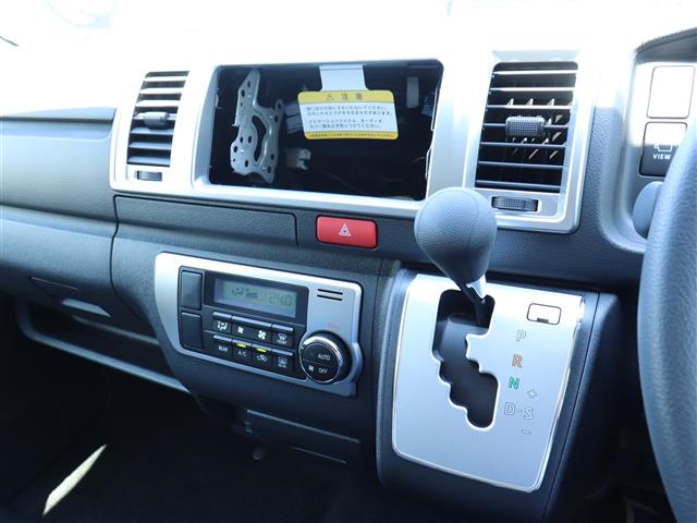 トヨタ ハイエースバン ２．０ スーパーＧＬ ロング R7年 (関東) 99