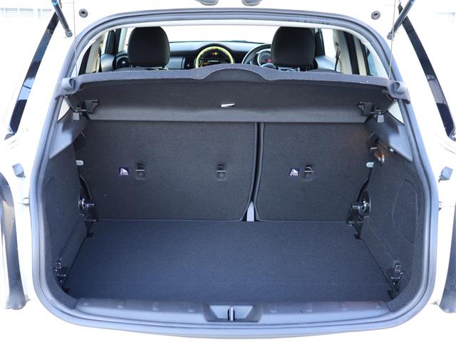 ミニ ミニ クーパーＤ ５ドア H30年 (関東) 99