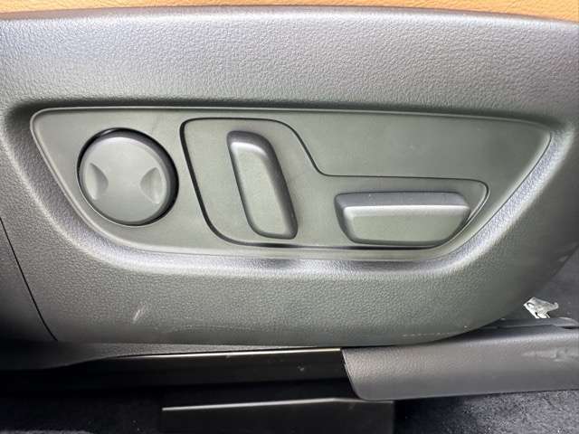 マツダ ＣＸ−６０　ＰＨＥＶ ２．５ ＰＨＥＶ プレミアム スポーツ ４ＷＤ R7年 () 99