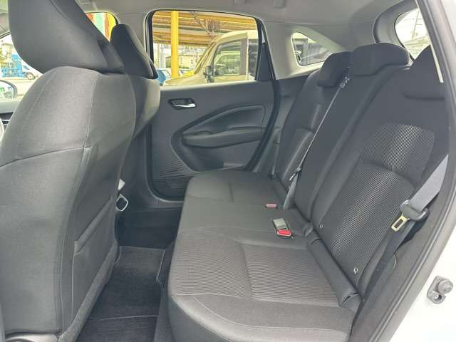 日産 ノート １．２ Ｘ R5年 (東海) 99