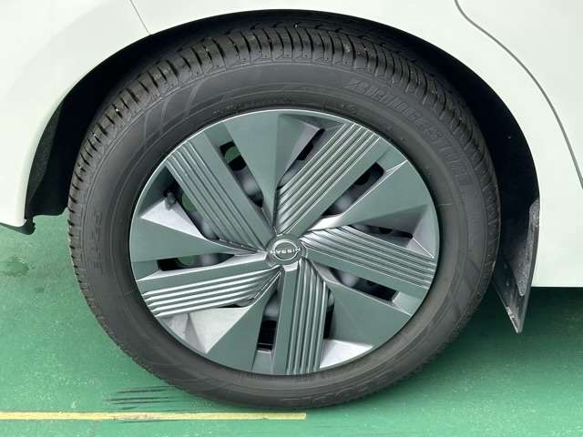 日産 ノート １．２ Ｘ R5年 (東海) 99