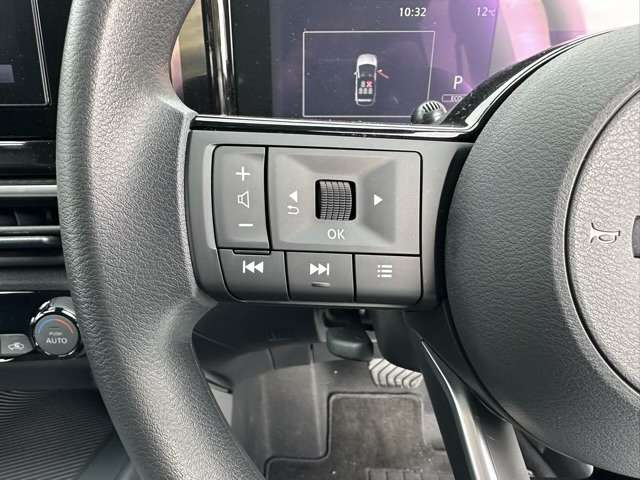 日産 ノート １．２ Ｘ R5年 (東海) 99